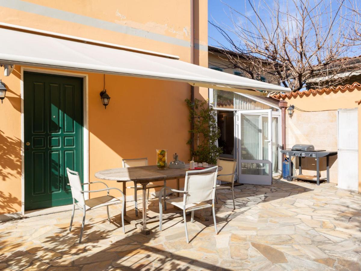 Holiday Home Stella Marina By Interhome マリーナ・ディ・ピエトラサンタ エクステリア 写真